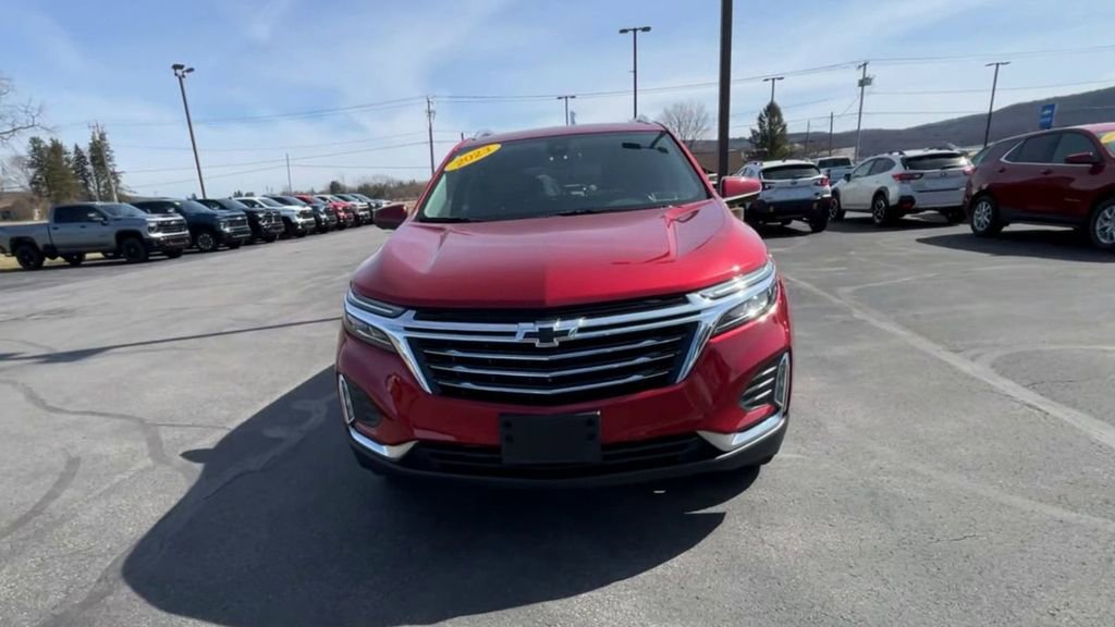 Used 2023 Chevrolet Equinox Premier image 3