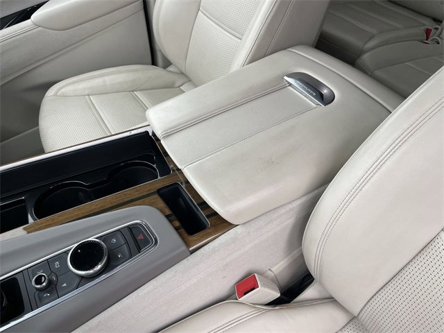 Used 2022 Cadillac Escalade ESV Premium Luxury Platinum image 21