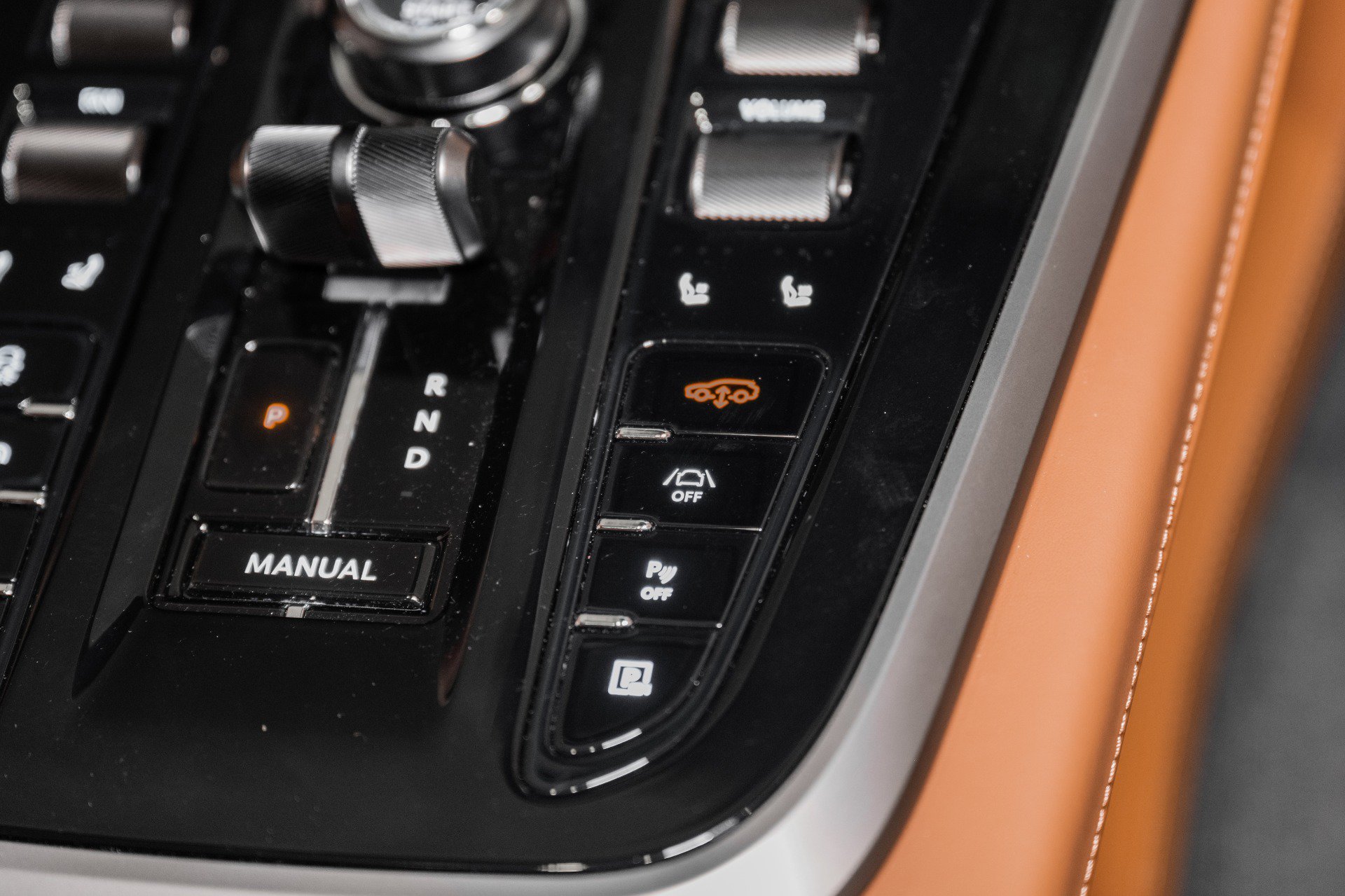 New 2026 Aston Martin DBX 707 AWD/4WD image 38