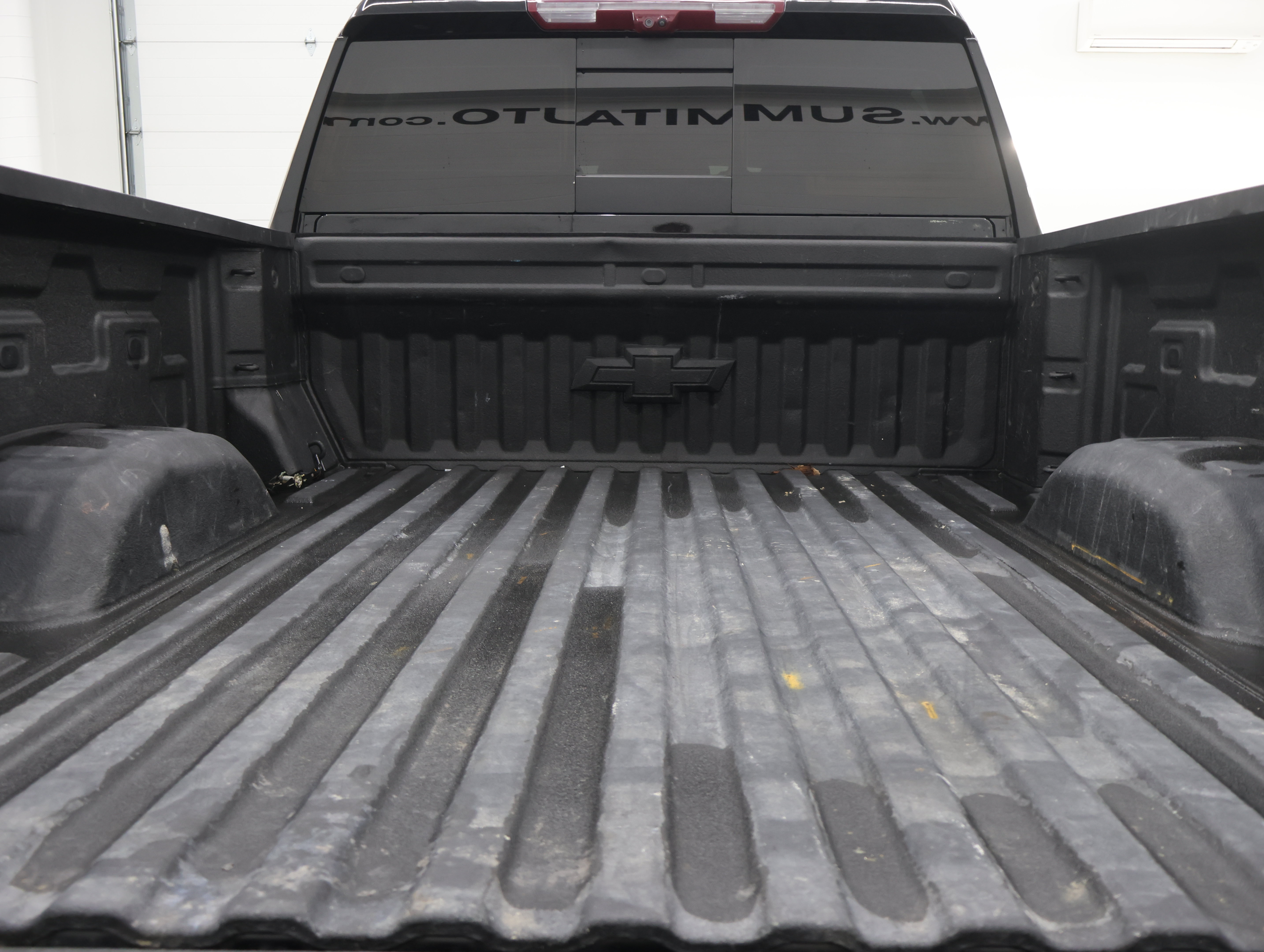 Used 2024 Chevrolet Silverado 2500 LTZ w/ LTZ Plus Package AWD/4WD image 33