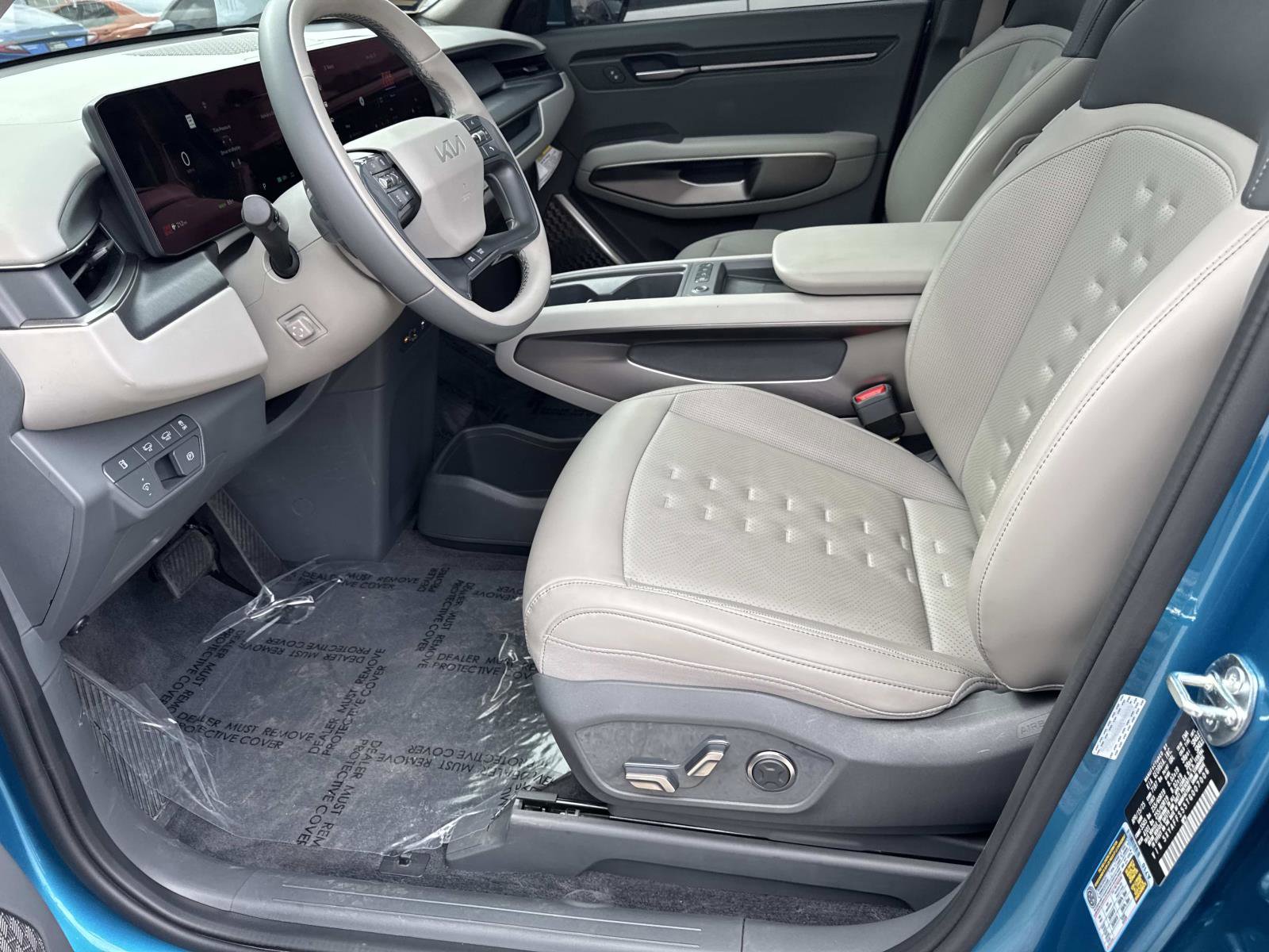 Used 2026 Kia EV9 Wind AWD/4WD image 17