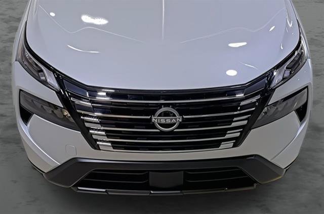 Certified 2025 Nissan Rogue S AWD/4WD image 16