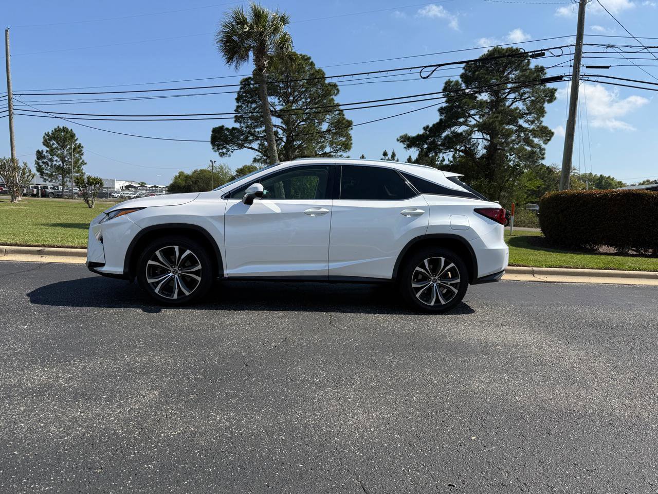 Used 2019 Lexus RX 350 FWD w/ Navigation Package image 2