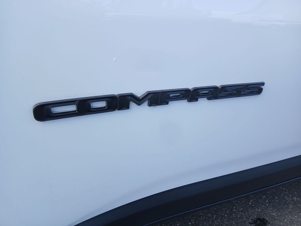 New 2026 Jeep Compass Limited w/ Sun, Sound & Navigation Group AWD/4WD image 31