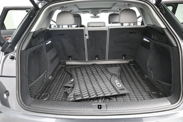 Used 2023 Audi Q5 2.0T Premium Plus w/ Premium Plus Package AWD/4WD image 19