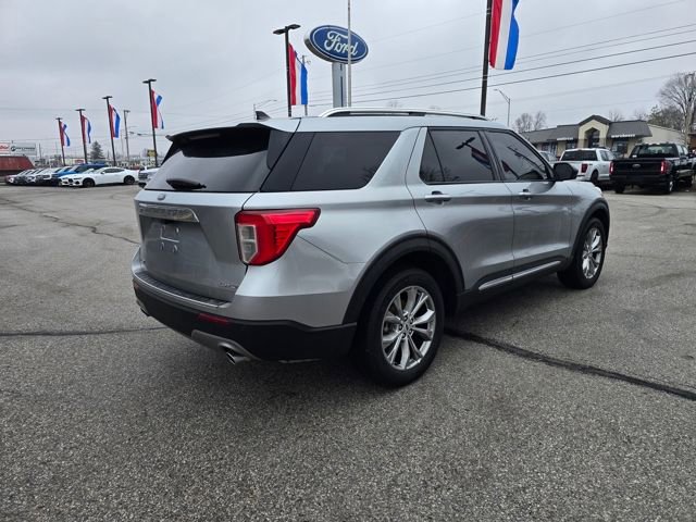 Used 2024 Ford Explorer Limited image 3