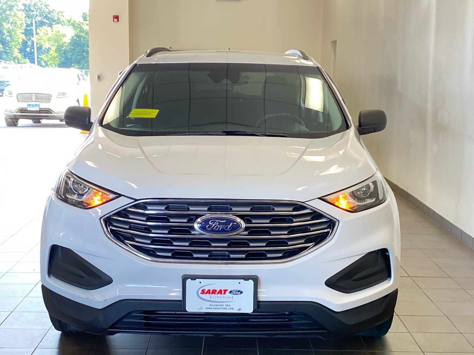 Used 2020 Ford Edge SE AWD/4WD image 3