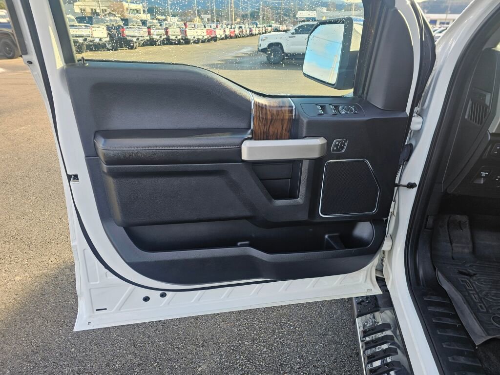 Used 2020 Ford F150 Lariat image 16