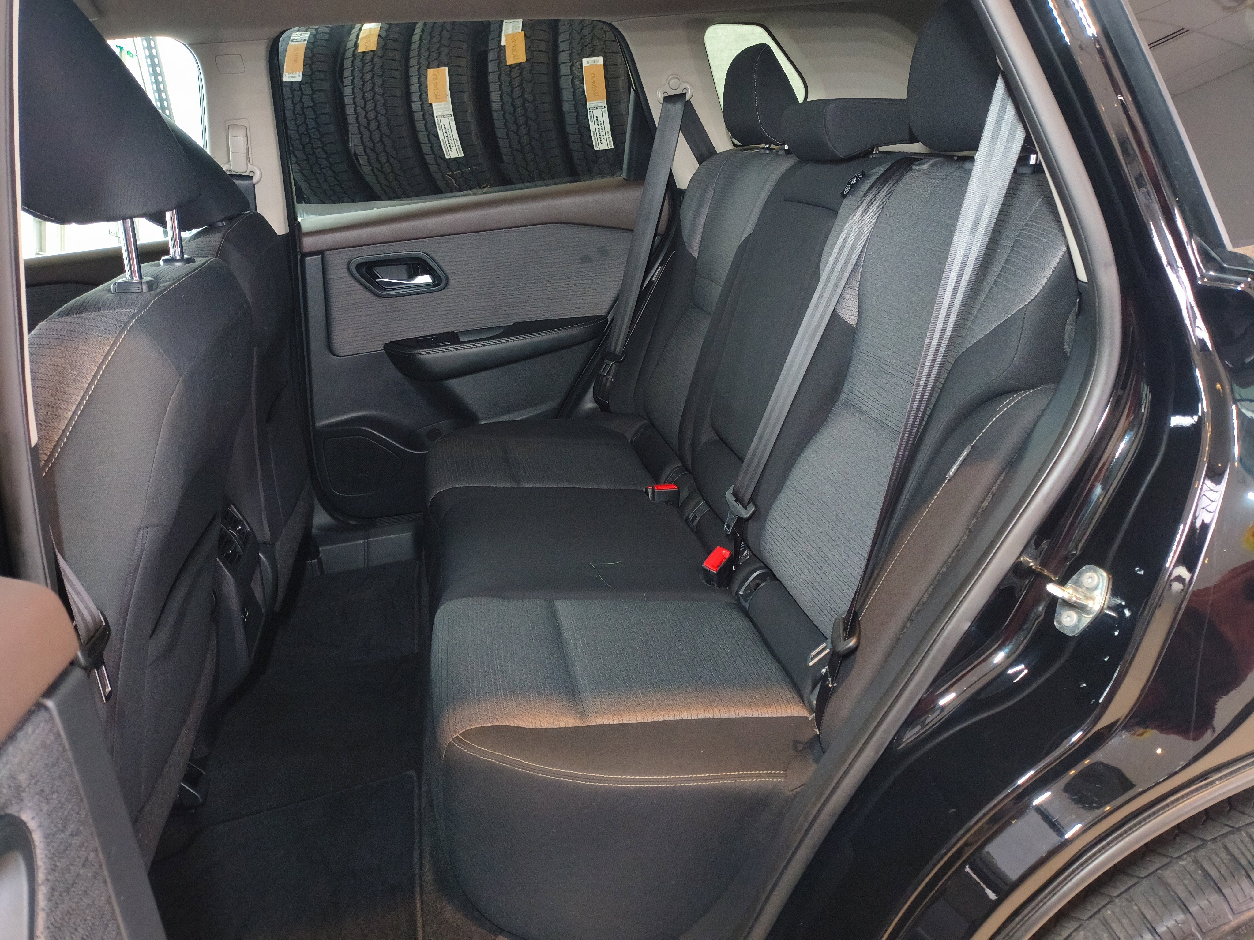 Used 2021 Nissan Rogue SV image 22