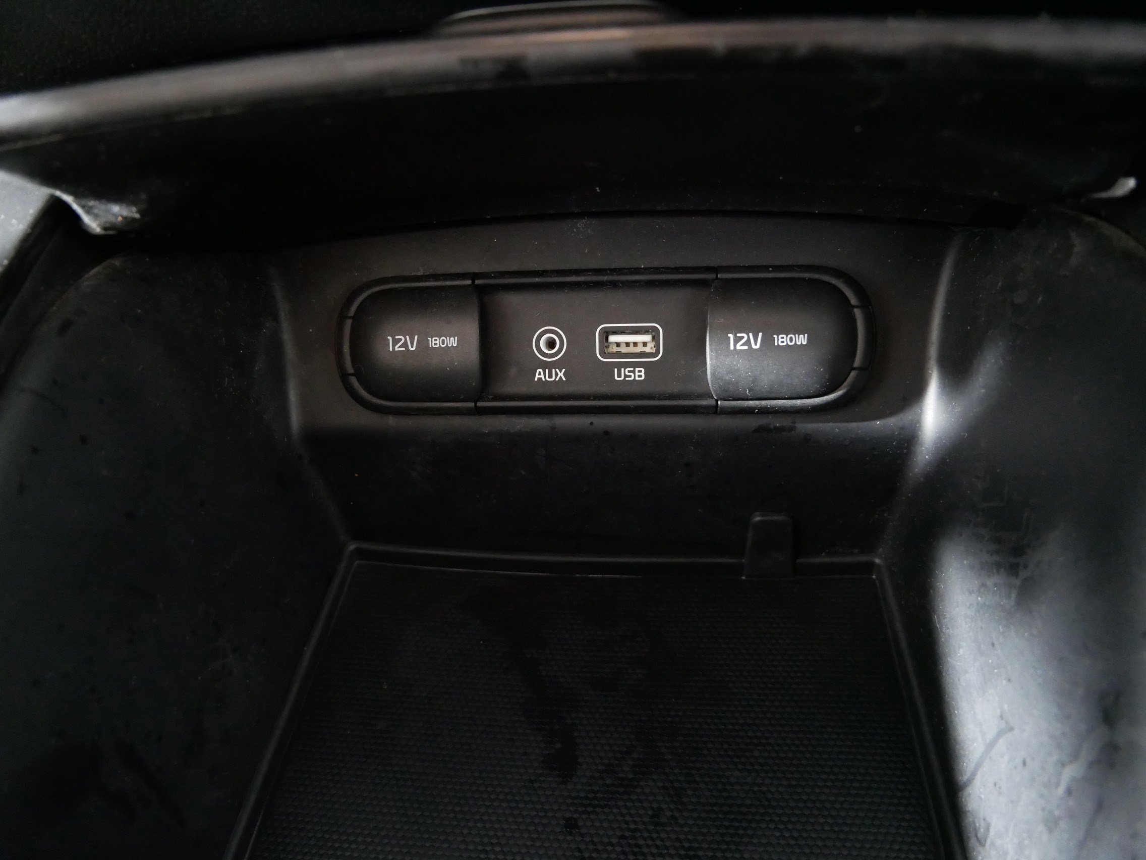 Used 2019 Kia Sorento LX AWD/4WD image 29