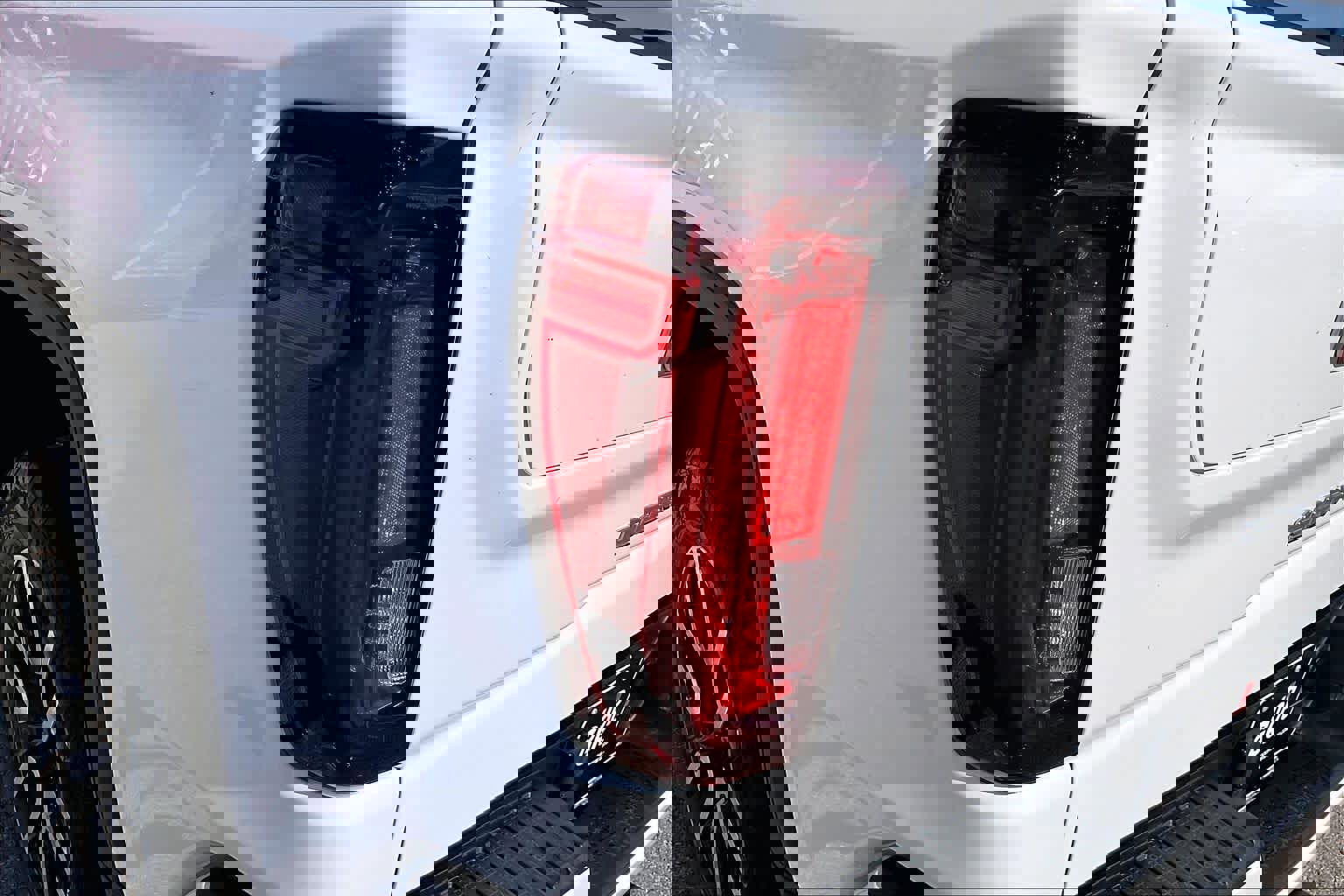 Certified 2025 GMC Sierra 1500 AT4 w/ AT4 Premium Package image 28