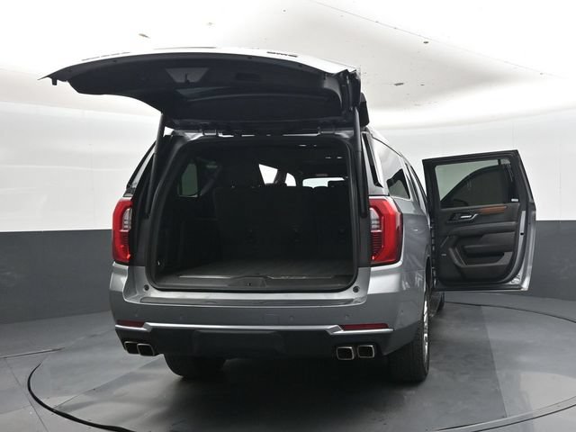 Used 2025 GMC Yukon XL Denali AWD/4WD image 52