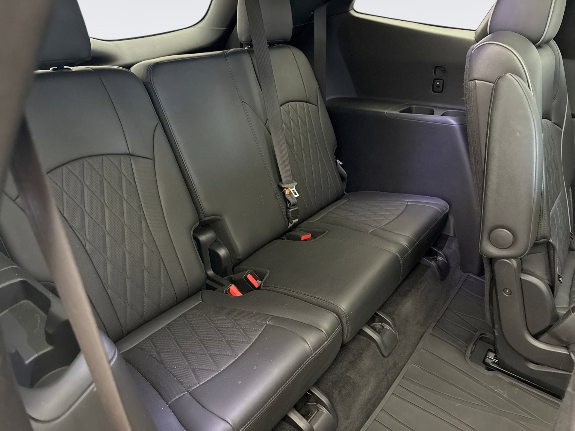 Used 2024 Buick Enclave Avenir w/ Trailering Package, 5000 lbs. image 23