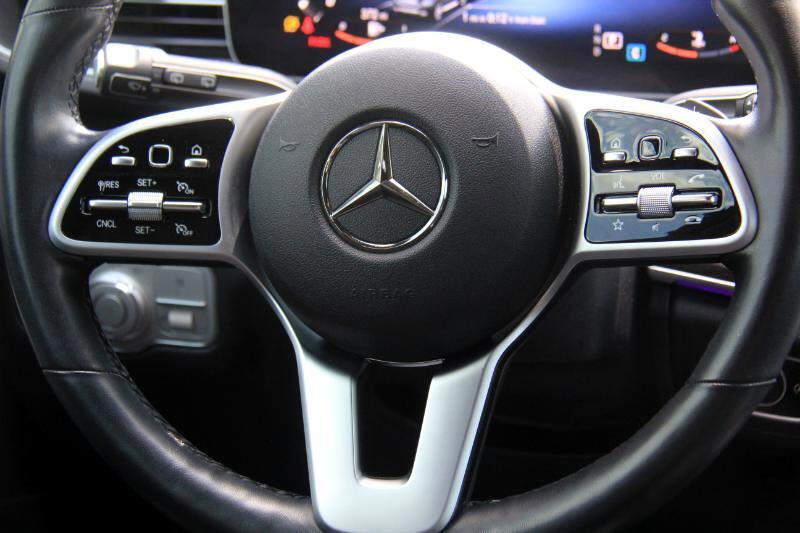 Used 2020 Mercedes-Benz GLE 350 w/ Premium Package image 12