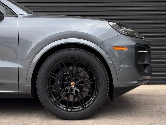 New 2026 Porsche Cayenne Coupe image 11
