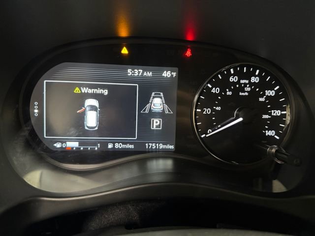 Used 2021 Nissan Kicks SV image 2