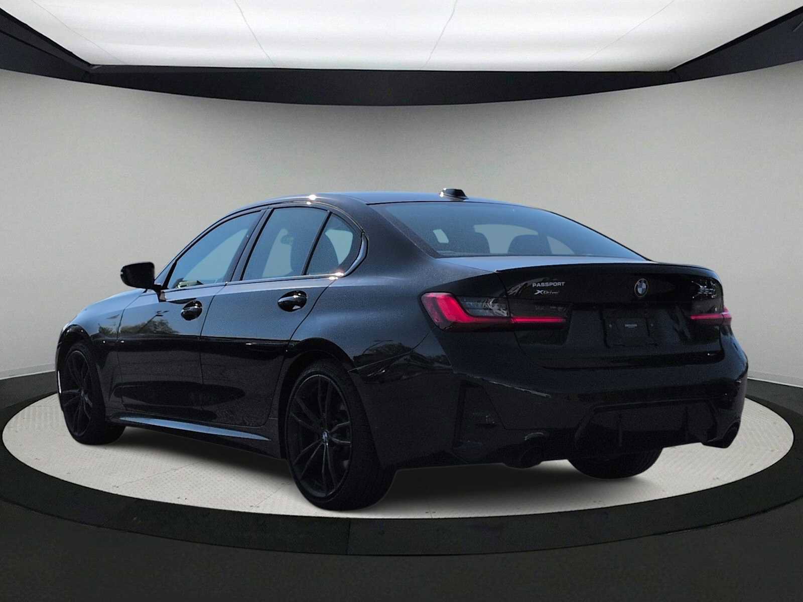 Certified 2023 BMW 330i xDrive Sedan w/ M Sport Package AWD/4WD image 6