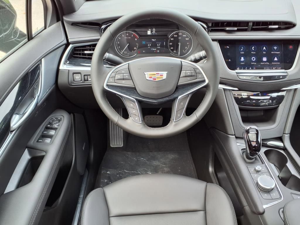 New 2025 Cadillac XT5 Premium Luxury w/ LPO, Floor Liner Package image 10