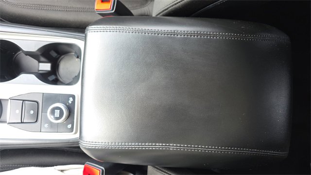 Used 2020 Ford Explorer XLT w/ Comfort Package image 38