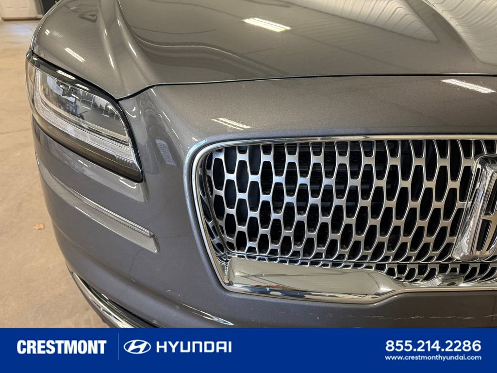 Used 2023 Lincoln Nautilus Reserve AWD/4WD image 5