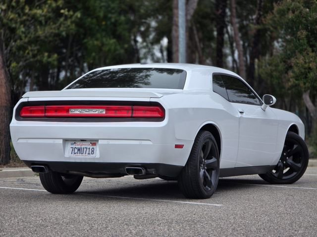 Used 2014 Dodge Challenger SXT Plus w/ Harman/Kardon Audio Group RWD image 9