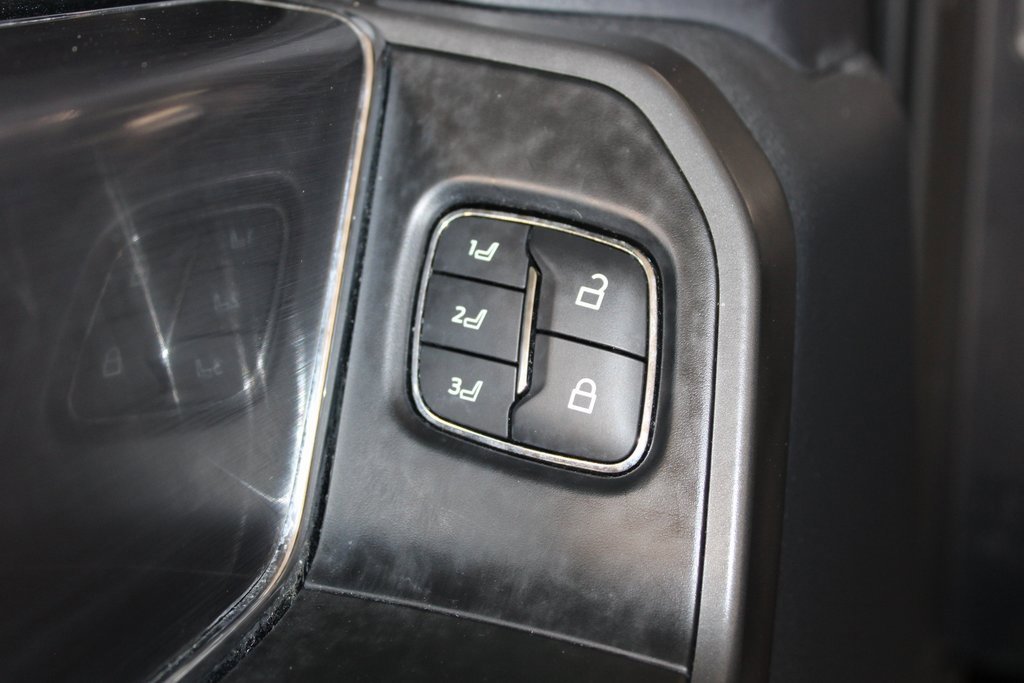 Used 2025 Ford F150 Lariat w/ Equipment Group 502A High image 22