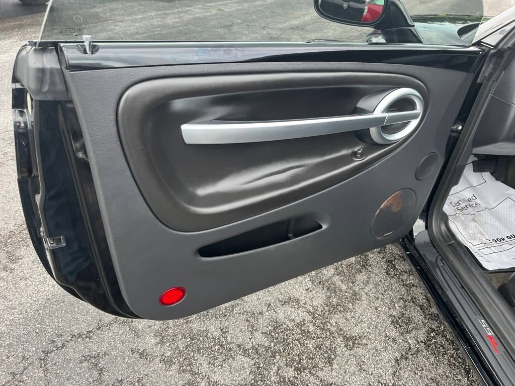 Used 2003 Chevrolet SSR w/ Preferred Equipment Group image 18