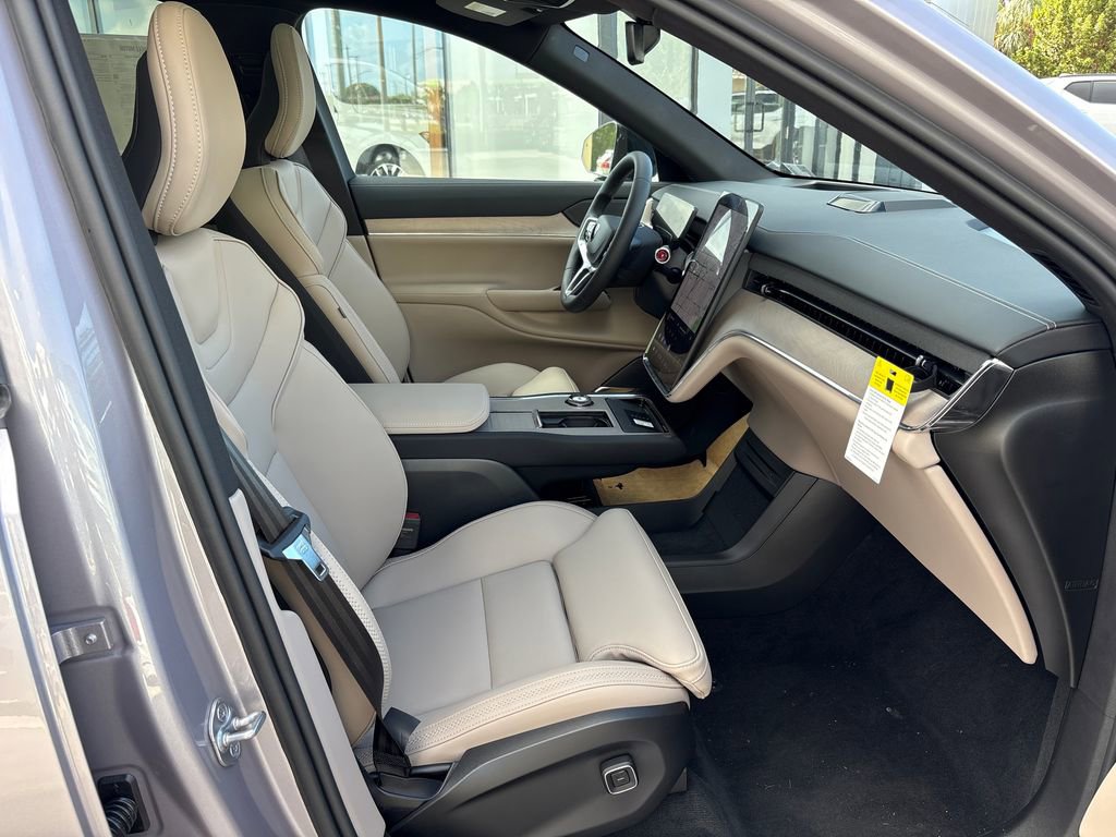 New 2026 Volvo EX90 Plus image 14