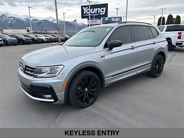 Used 2021 Volkswagen Tiguan SE R-Line w/ 3rd Row Seat Package image 7