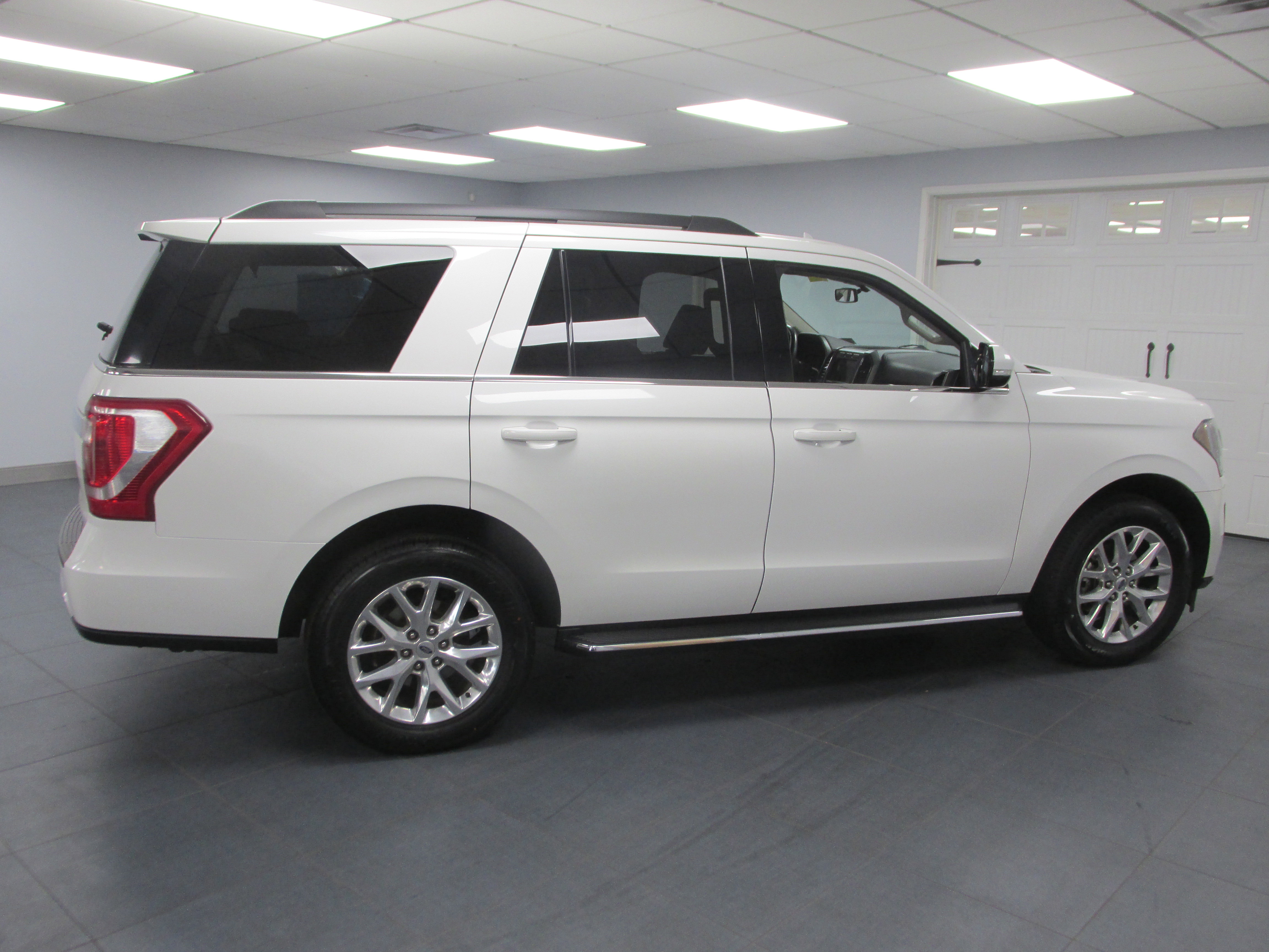 Certified 2021 Ford Expedition XLT image 4