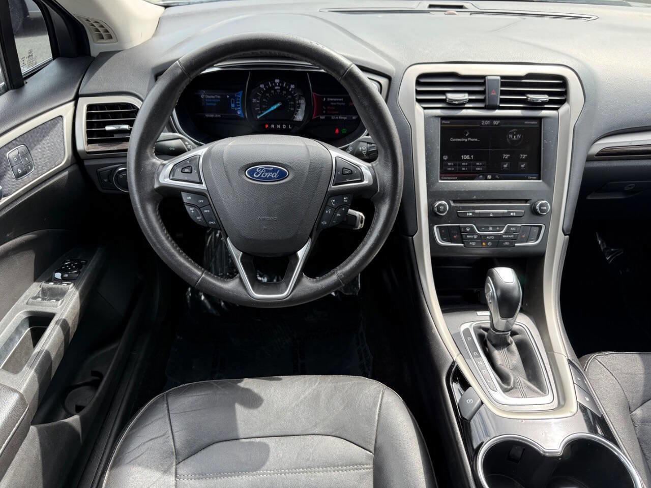 Used 2016 Ford Fusion Energi SE FWD image 16