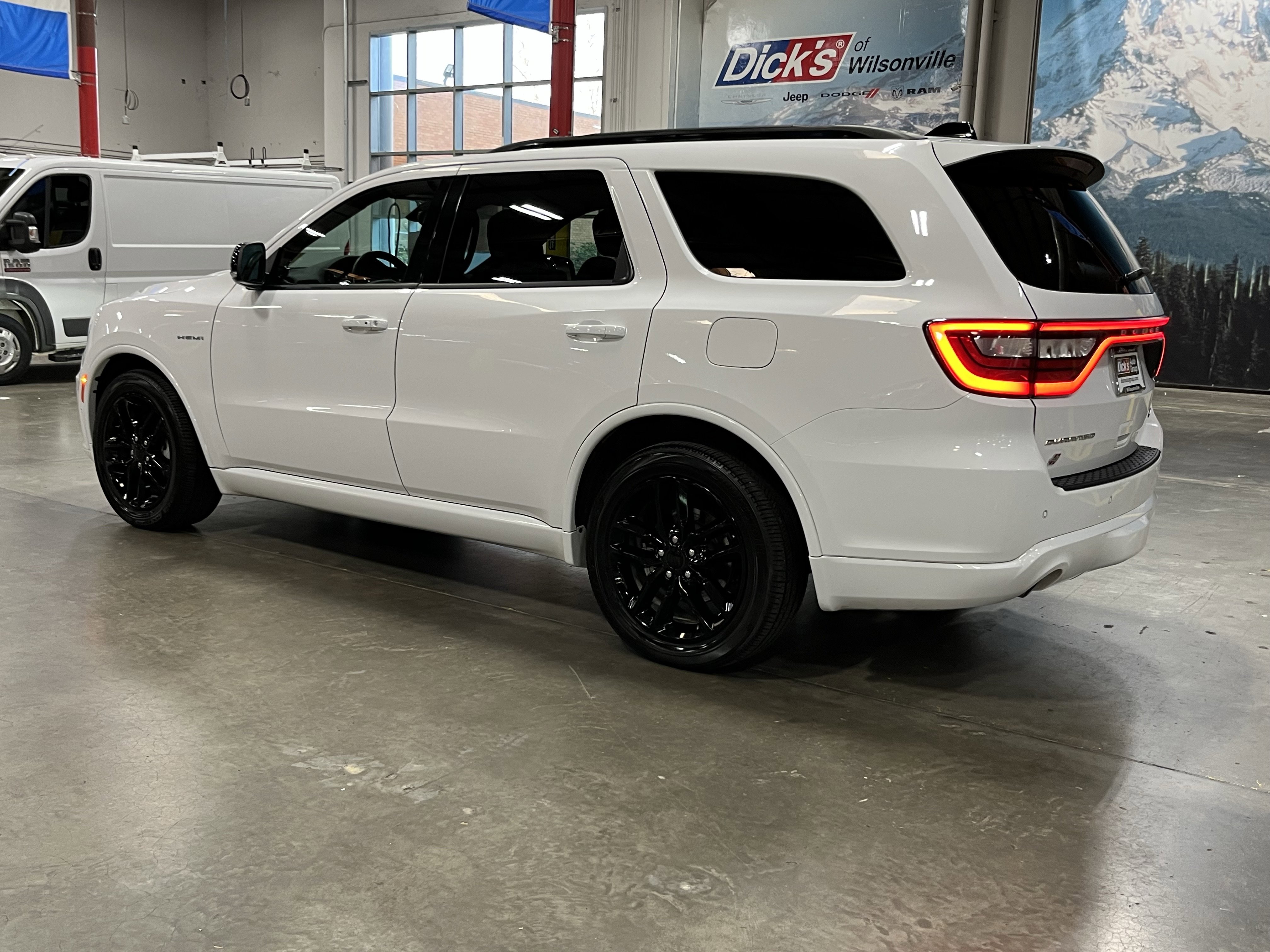 Certified 2025 Dodge Durango R/T image 3