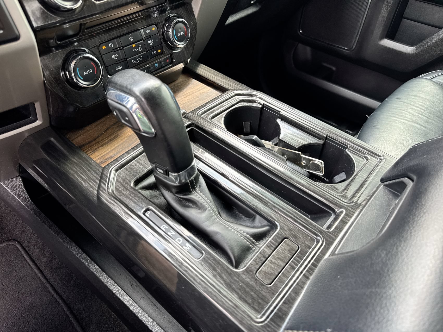 Used 2020 Ford F150 Lariat AWD/4WD image 19