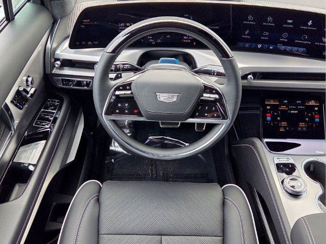 New 2027 Cadillac Vistiq Platinum AWD/4WD image 18