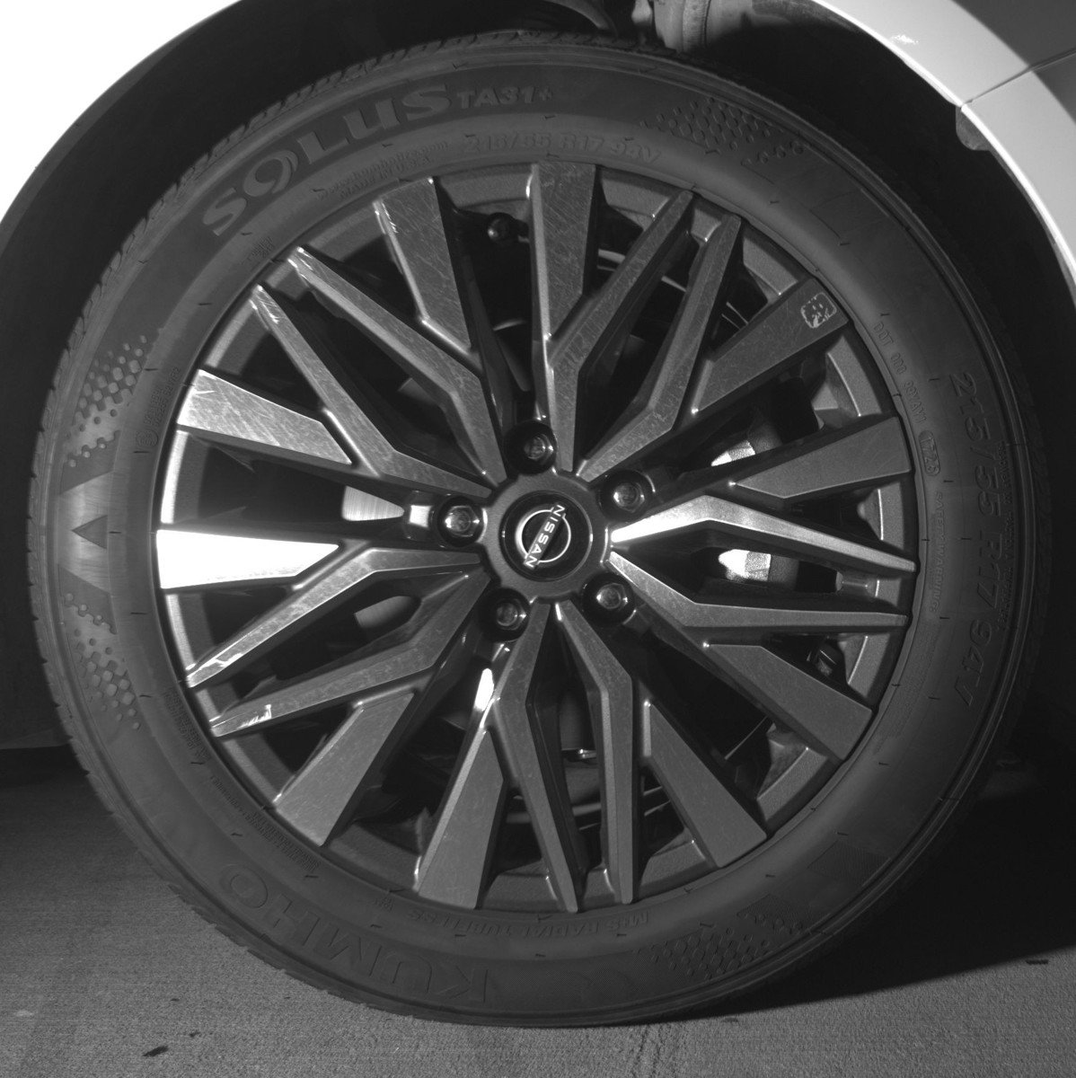 Used 2025 Nissan Altima 2.5 SV image 13