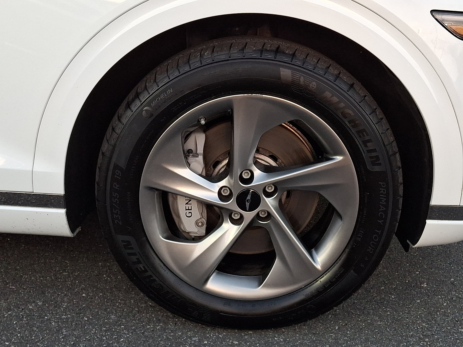 Certified 2026 Genesis GV70 2.5T Select AWD/4WD image 8