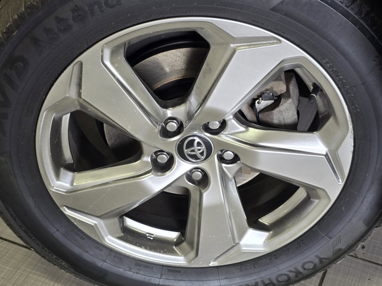 Certified 2020 Toyota RAV4 Limited image 13