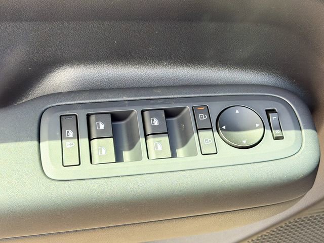 New 2026 Hyundai Santa Fe SE image 17