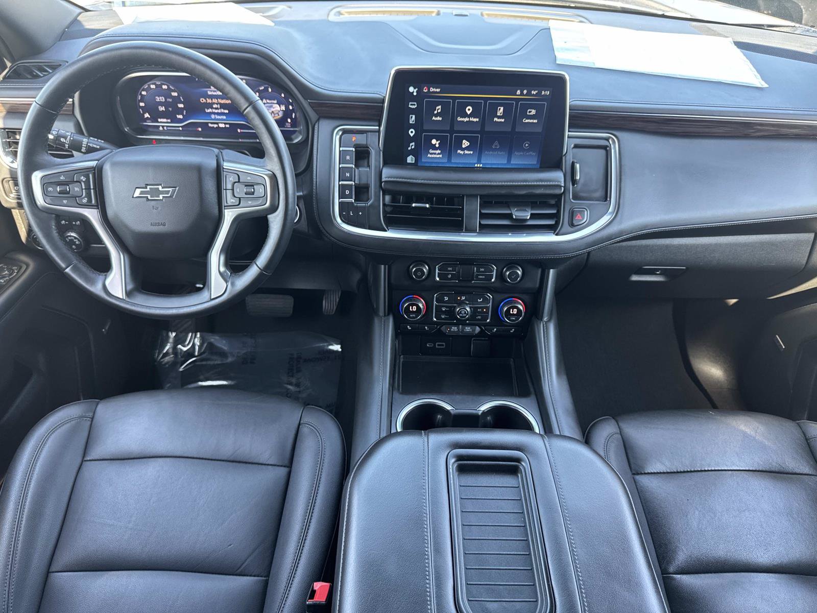 Used 2022 Chevrolet Tahoe Z71 w/ Z71 Off-Road Package AWD/4WD image 9