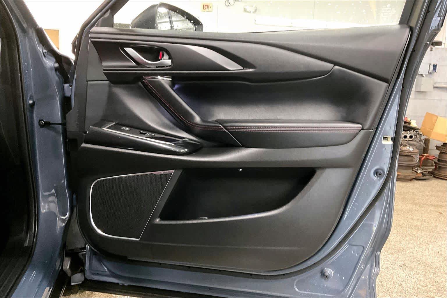 Used 2023 MAZDA CX-9 Carbon Edition AWD/4WD image 22