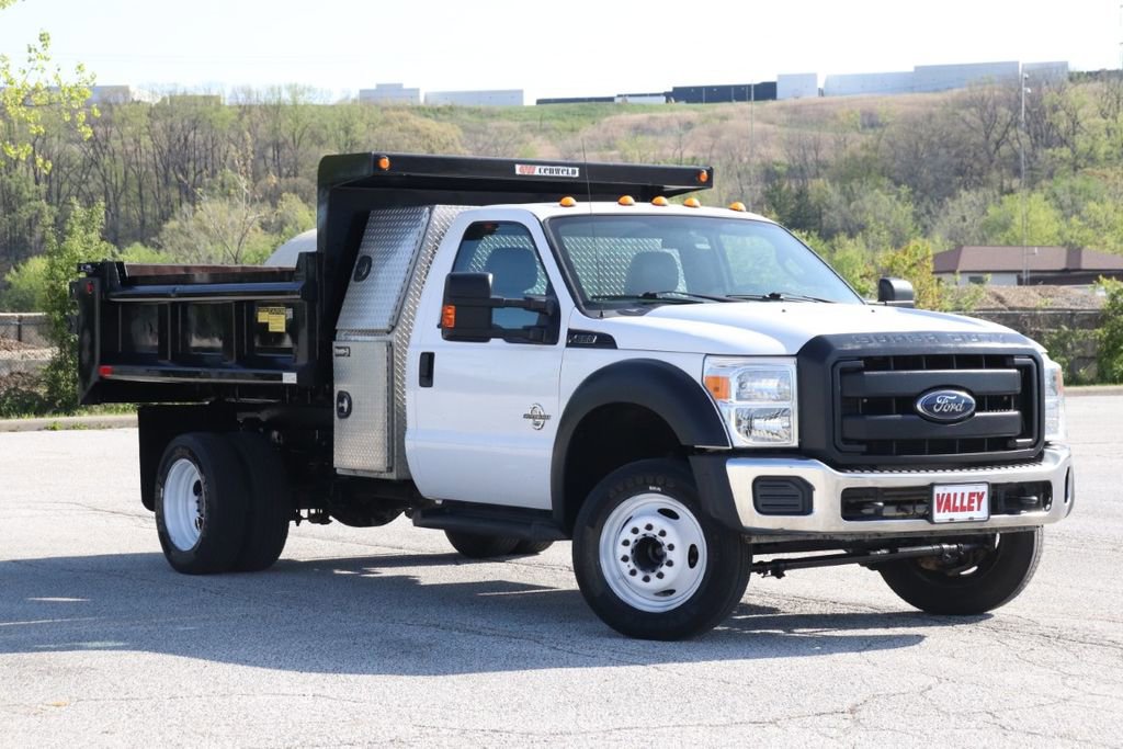 Used 2016 Ford F550 2WD Regular Cab Super Duty image 2