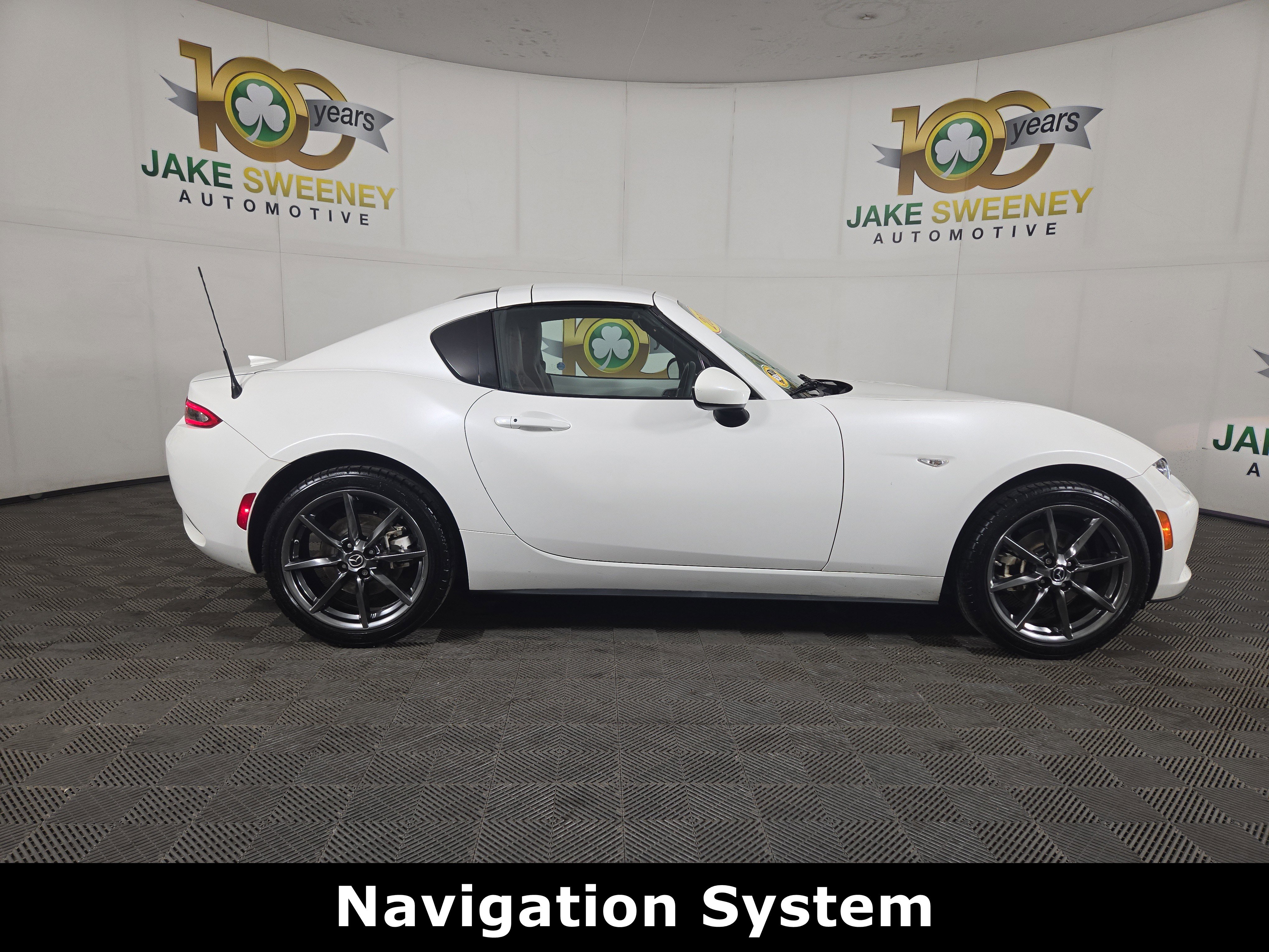 Used 2019 MAZDA MX-5 Miata RF Grand Touring RWD image 10