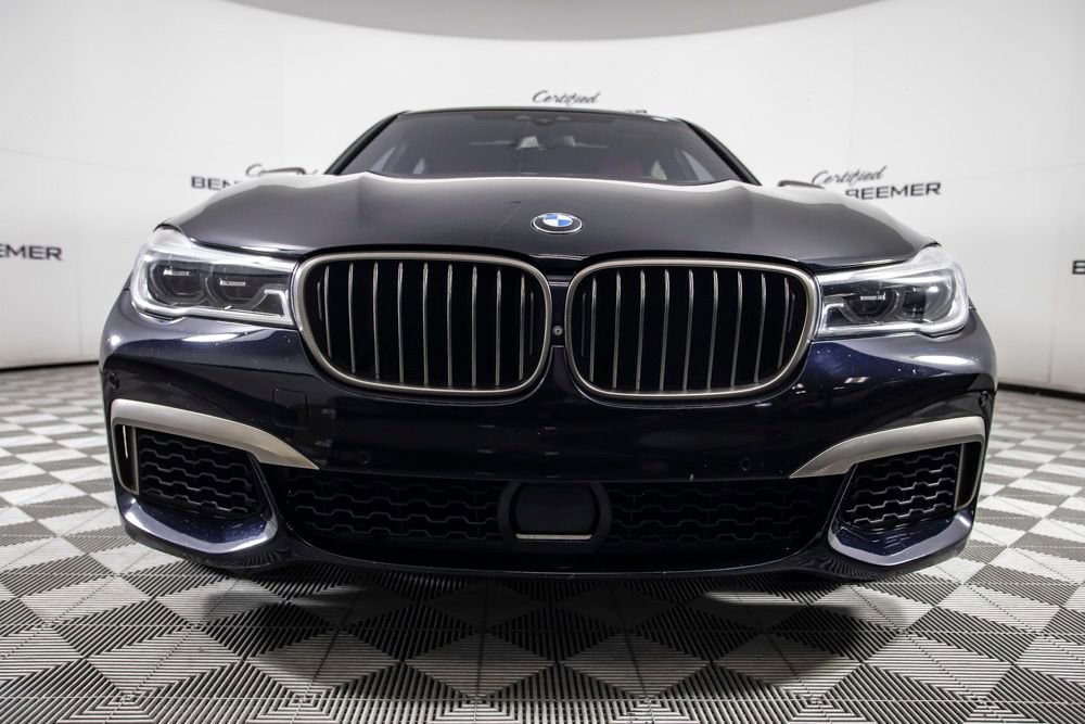 Used 2019 BMW M760i xDrive w/ Luxury Rear Seating Package AWD/4WD image 5