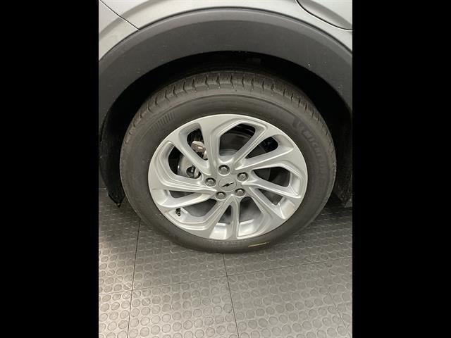 New 2027 Chevrolet Bolt LT w/ Comfort Package FWD image 34