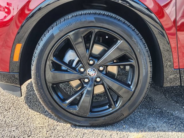 Used 2023 Buick Envision Preferred w/ Sport Touring Package AWD/4WD image 10