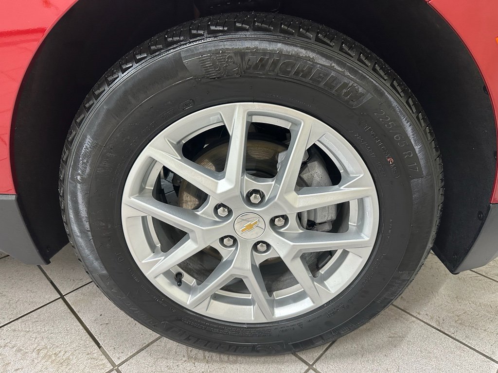 Certified 2024 Chevrolet Equinox LT w/ LPO, Floor Liner Package FWD image 13