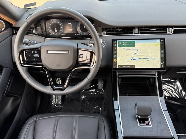 Used 2024 Land Rover Range Rover Evoque S AWD/4WD image 4