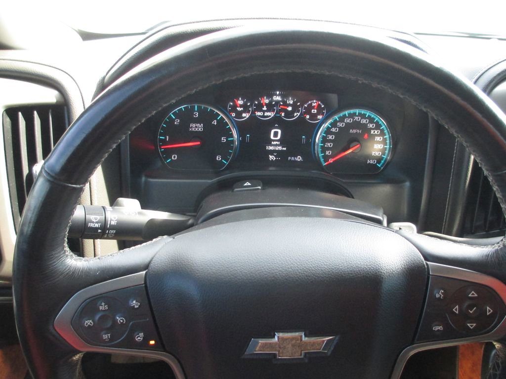 Used 2017 Chevrolet Silverado 1500 High Country image 34