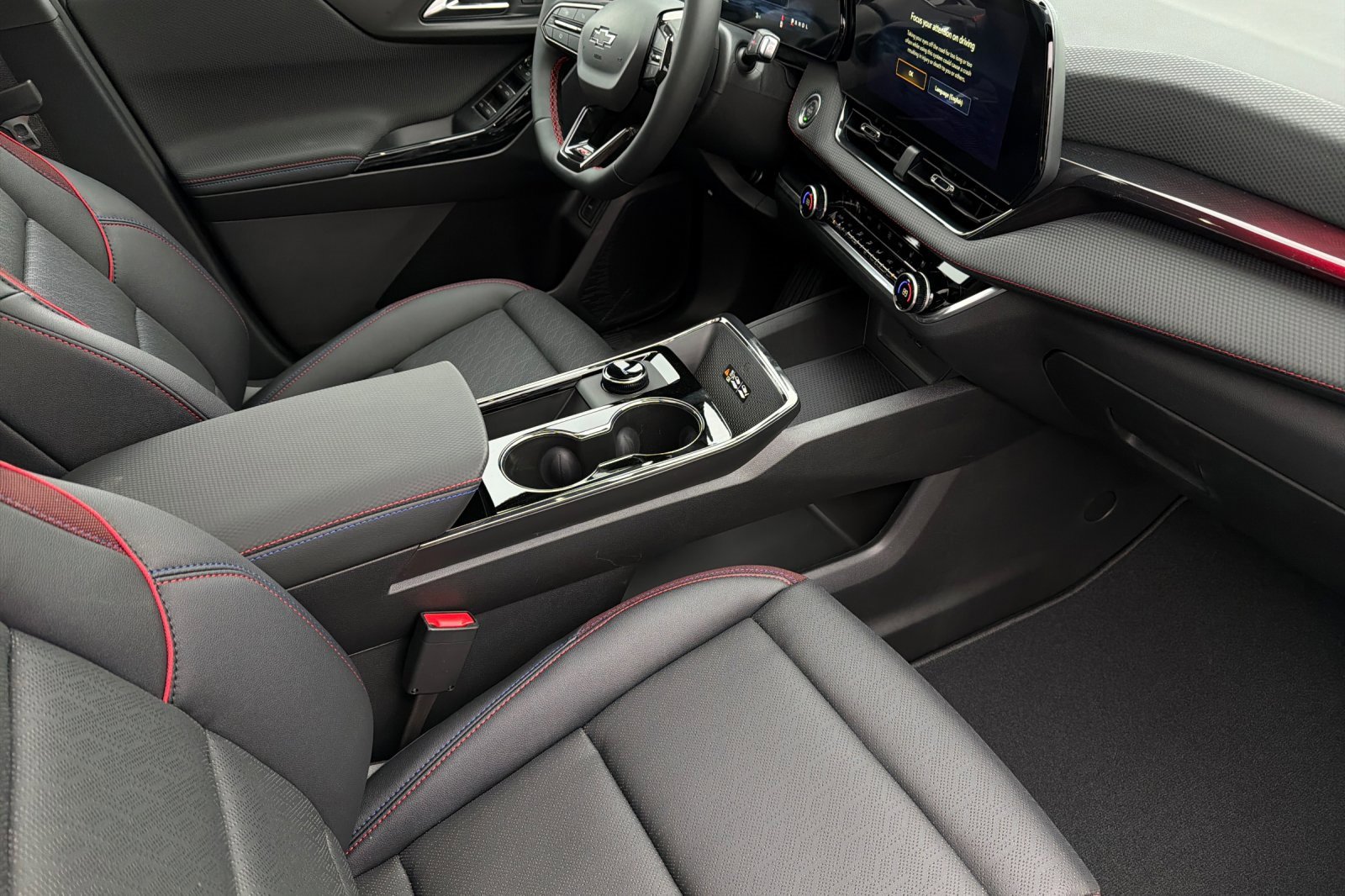 New 2026 Chevrolet Equinox RS w/ Convenience Package III image 17