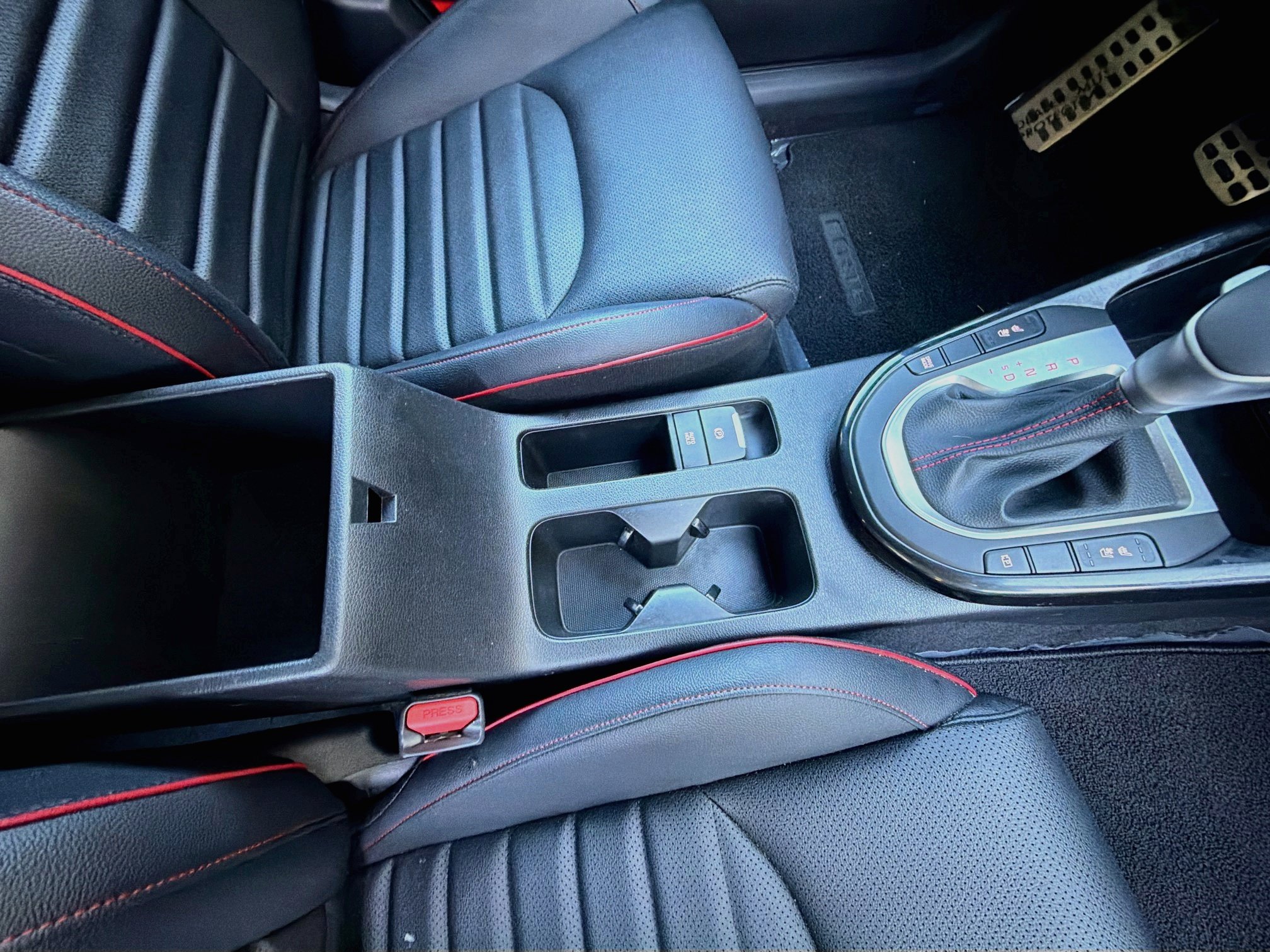 Used 2023 Kia Forte GT w/ GT2 Package FWD image 32